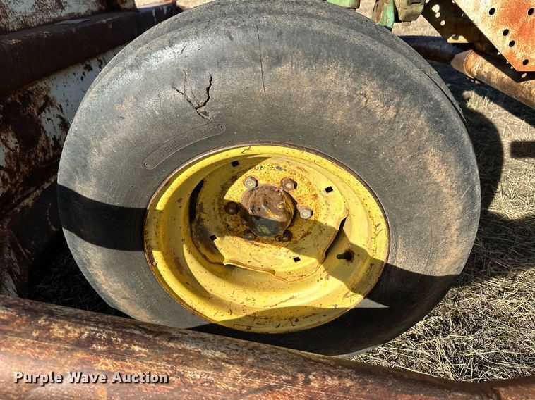 image for item ER8482 1964 John Deere 4020 tractor