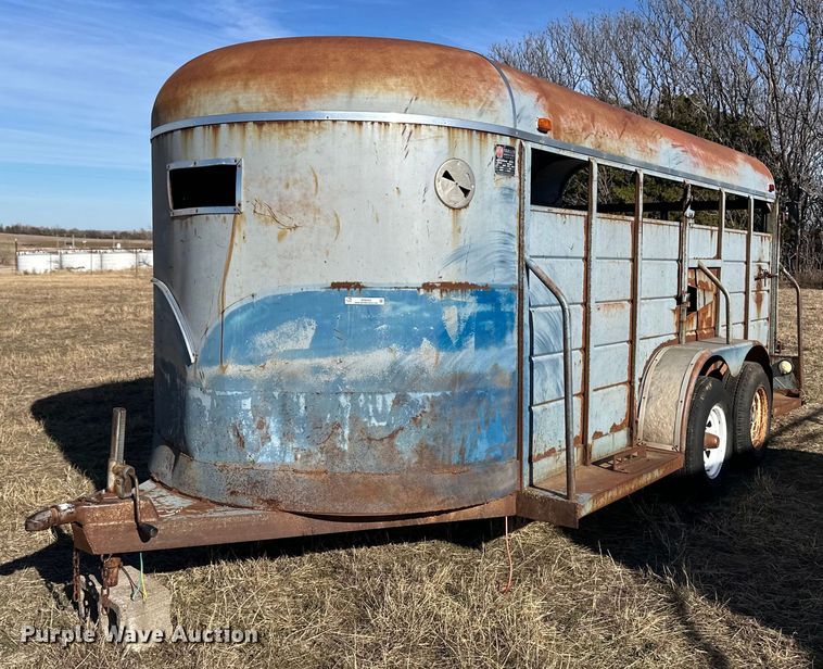 image for item ER8492 1989 WW livestock trailer
