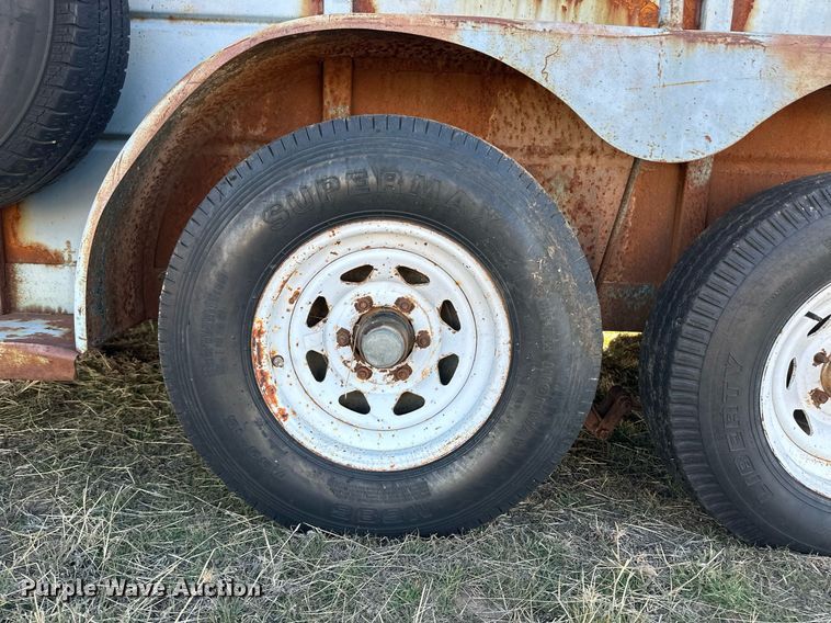 image for item ER8492 1989 WW livestock trailer