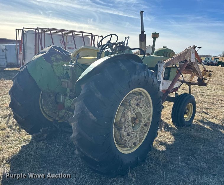 image for item ER8494 1961 John Deere 4010 tractor