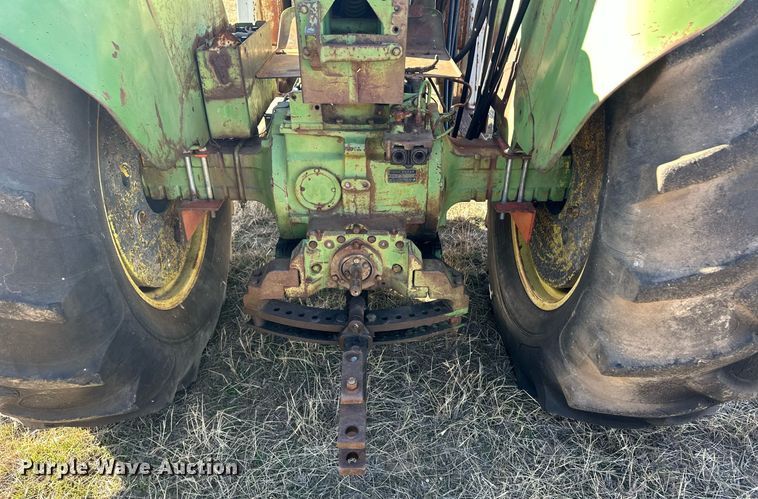 image for item ER8494 1961 John Deere 4010 tractor