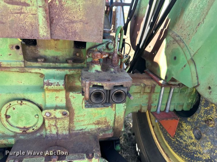 image for item ER8494 1961 John Deere 4010 tractor