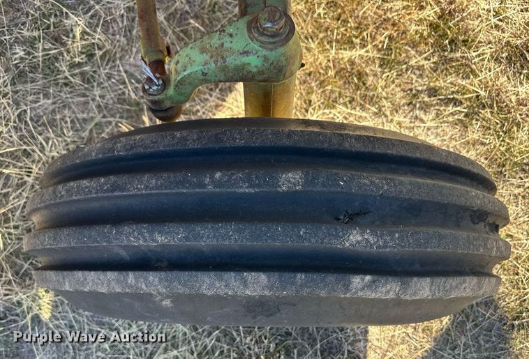 image for item ER8494 1961 John Deere 4010 tractor