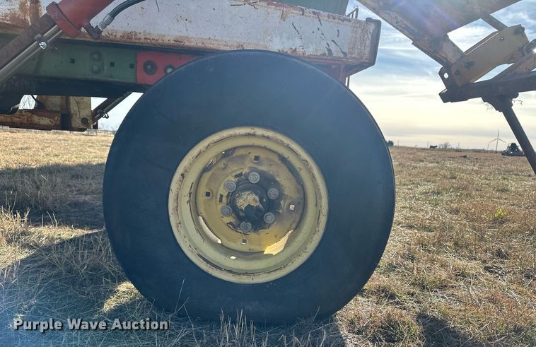 image for item ER8494 1961 John Deere 4010 tractor