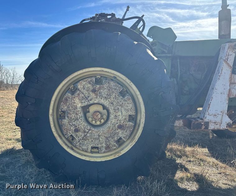 image for item ER8494 1961 John Deere 4010 tractor