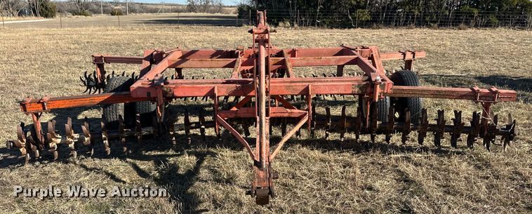 image for item ER8496 Mulch treader picker