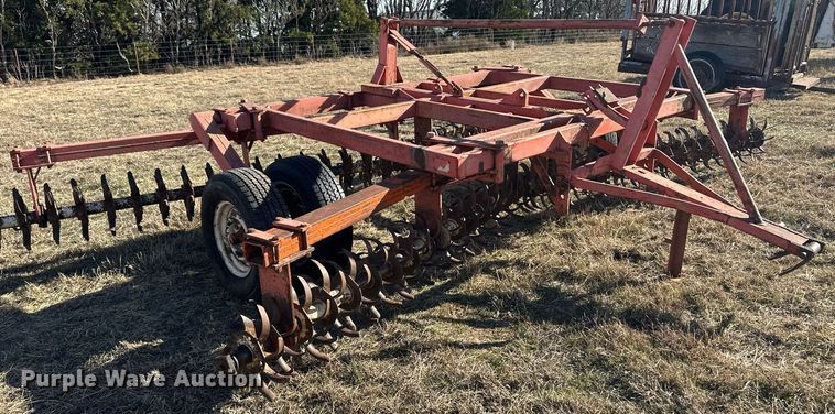 image for item ER8496 Mulch treader picker