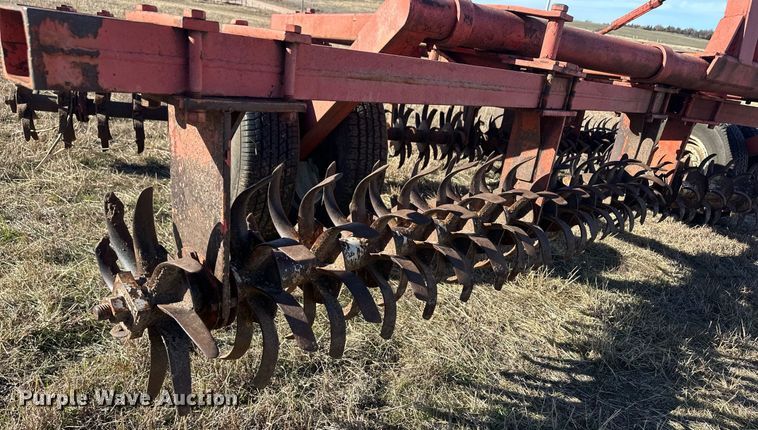 image for item ER8496 Mulch treader picker