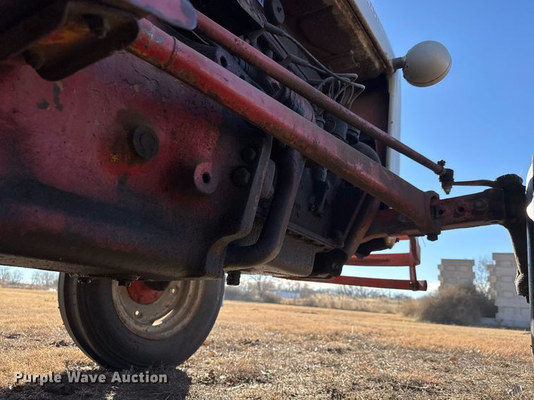 image for item LH9330 Ford 601 Workmaster tractor