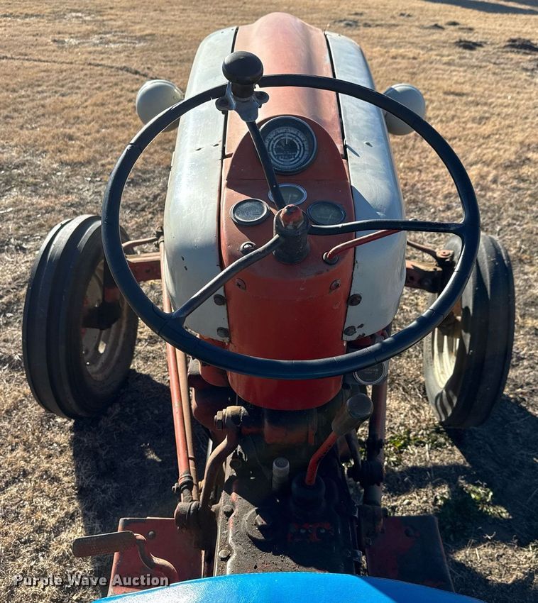 image for item LH9330 Ford 601 Workmaster tractor