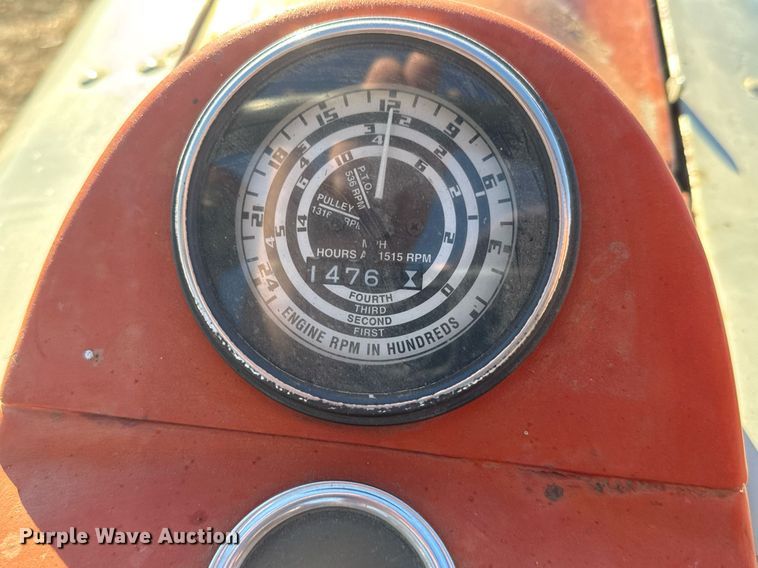 image for item LH9330 Ford 601 Workmaster tractor