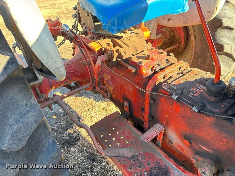 image for item LH9330 Ford 601 Workmaster tractor