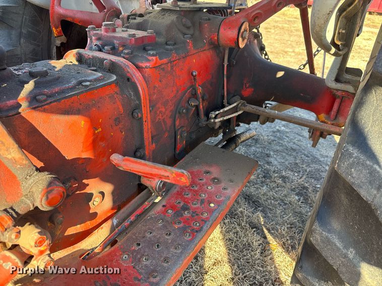 image for item LH9330 Ford 601 Workmaster tractor
