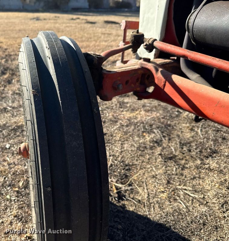 image for item LH9330 Ford 601 Workmaster tractor