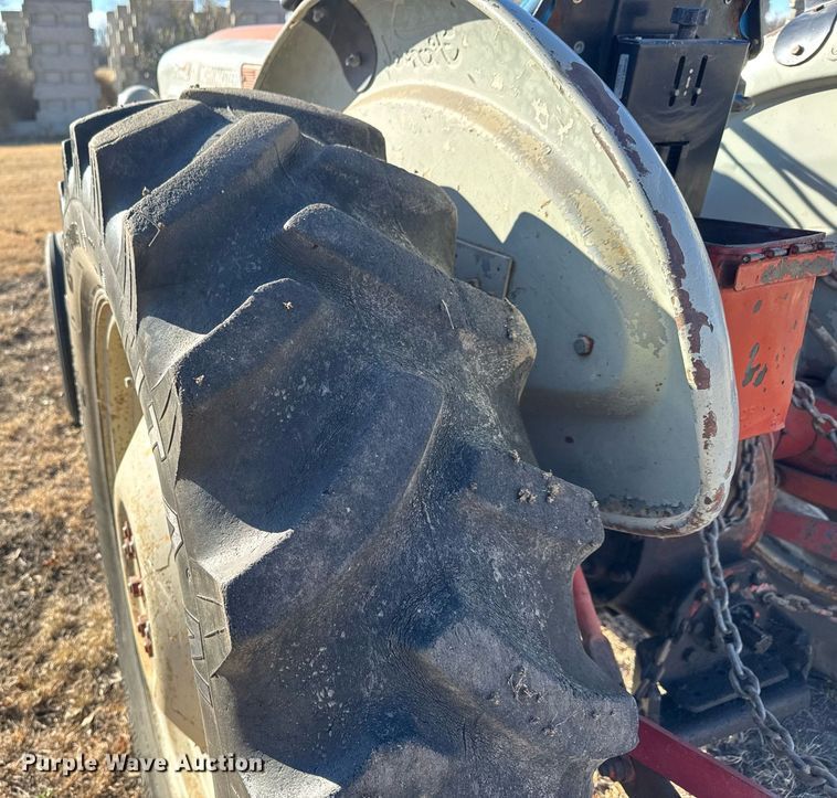 image for item LH9330 Ford 601 Workmaster tractor