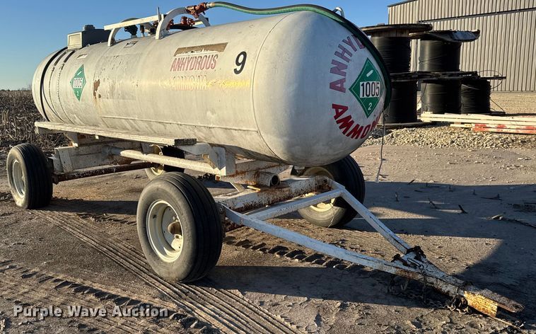 image for item LH9334 1965 Delta  NH3 tank trailer