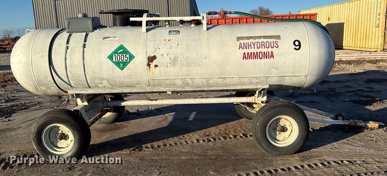 image for item LH9334 1965 Delta  NH3 tank trailer