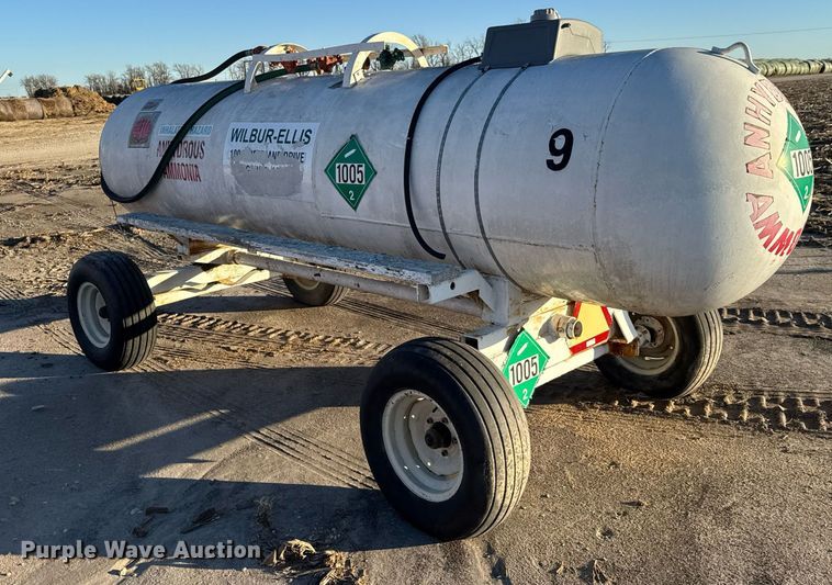 image for item LH9334 1965 Delta  NH3 tank trailer