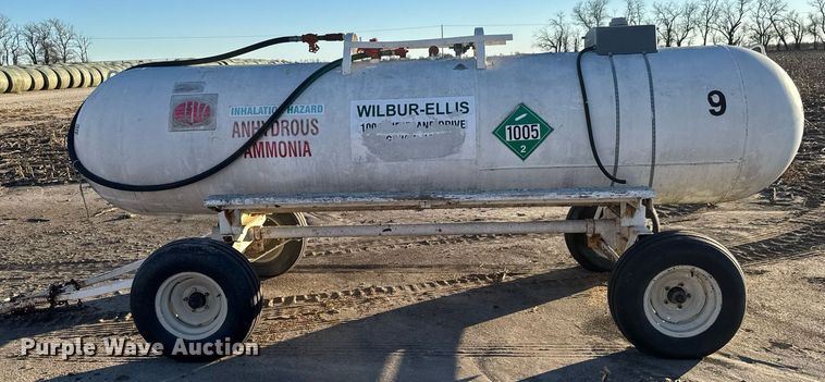 image for item LH9334 1965 Delta  NH3 tank trailer