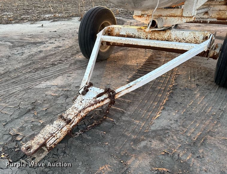 image for item LH9334 1965 Delta  NH3 tank trailer