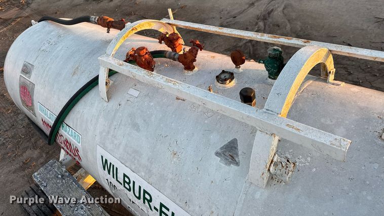 image for item LH9334 1965 Delta  NH3 tank trailer