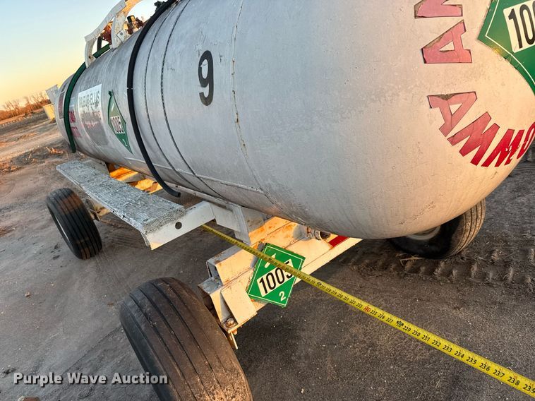 image for item LH9334 1965 Delta  NH3 tank trailer