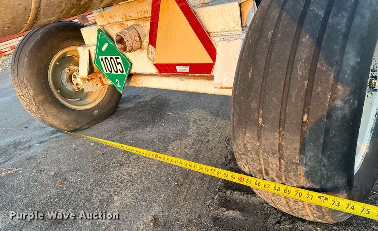 image for item LH9334 1965 Delta  NH3 tank trailer