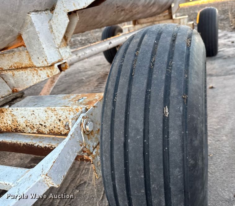 image for item LH9334 1965 Delta  NH3 tank trailer