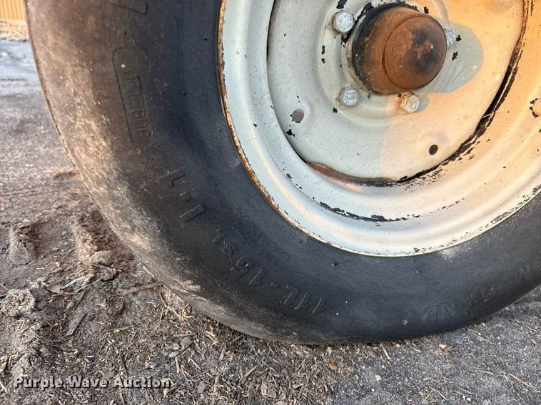 image for item LH9334 1965 Delta  NH3 tank trailer