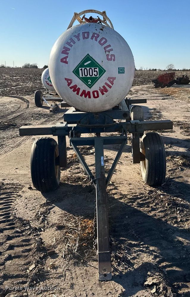 image for item LH9335 1992 Trinity Industries NH3 tank trailer