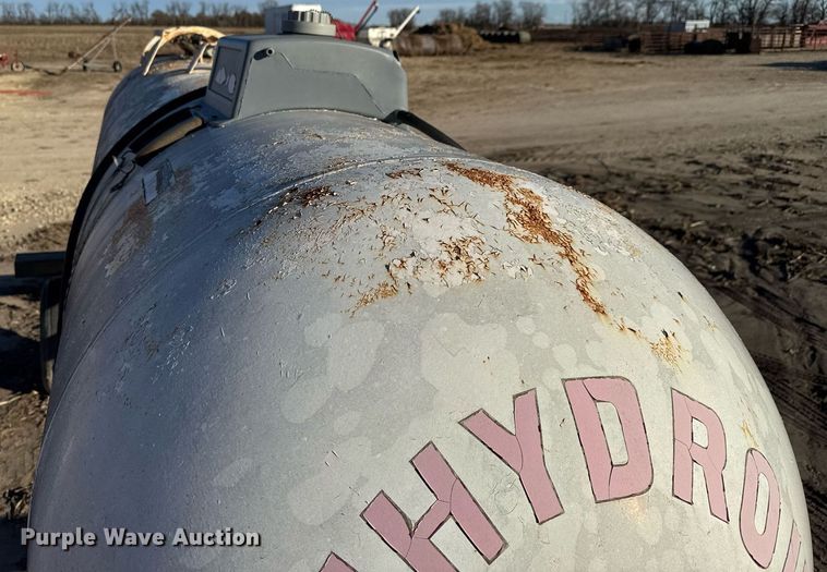 image for item LH9335 1992 Trinity Industries NH3 tank trailer