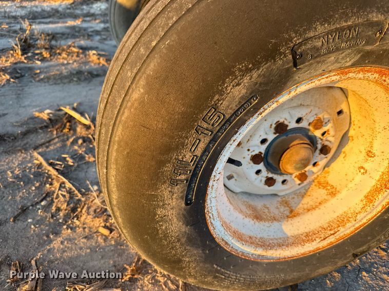 image for item LH9335 1992 Trinity Industries NH3 tank trailer