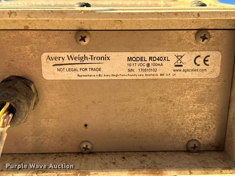 image for item LH9336 1973 Ford 7000 feed mixer truck