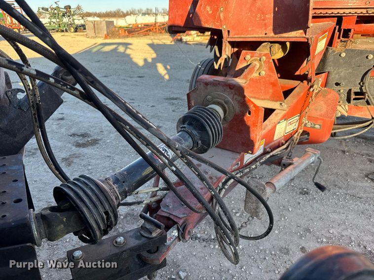 image for item LH9337 Hesston BP25 bale processor