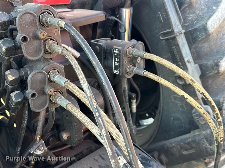 image for item LH9337 Hesston BP25 bale processor