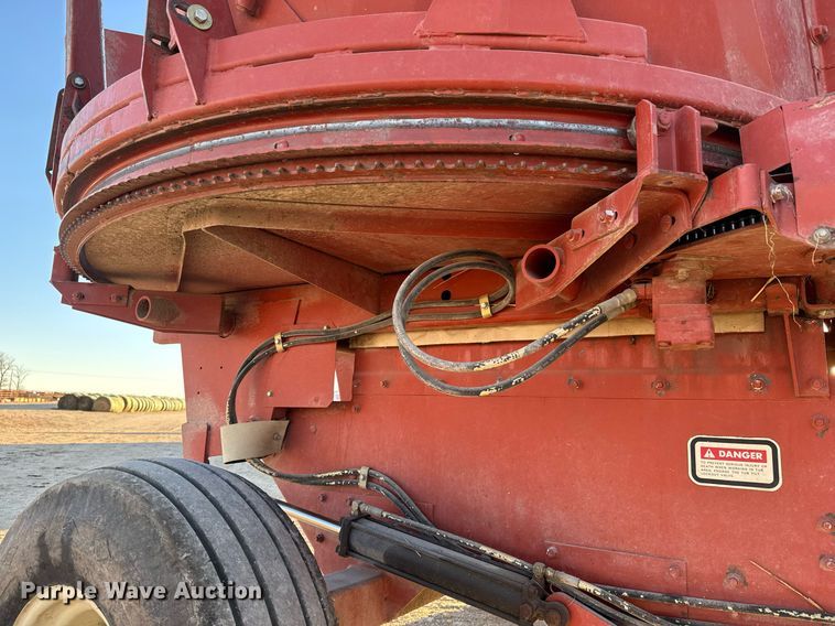 image for item LH9337 Hesston BP25 bale processor