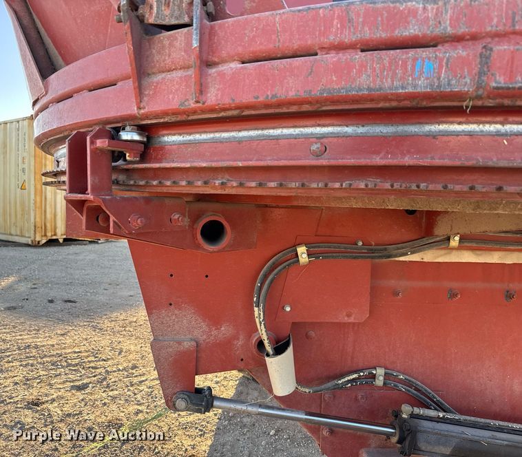 image for item LH9337 Hesston BP25 bale processor