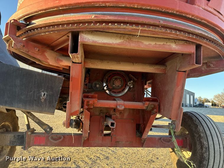 image for item LH9337 Hesston BP25 bale processor