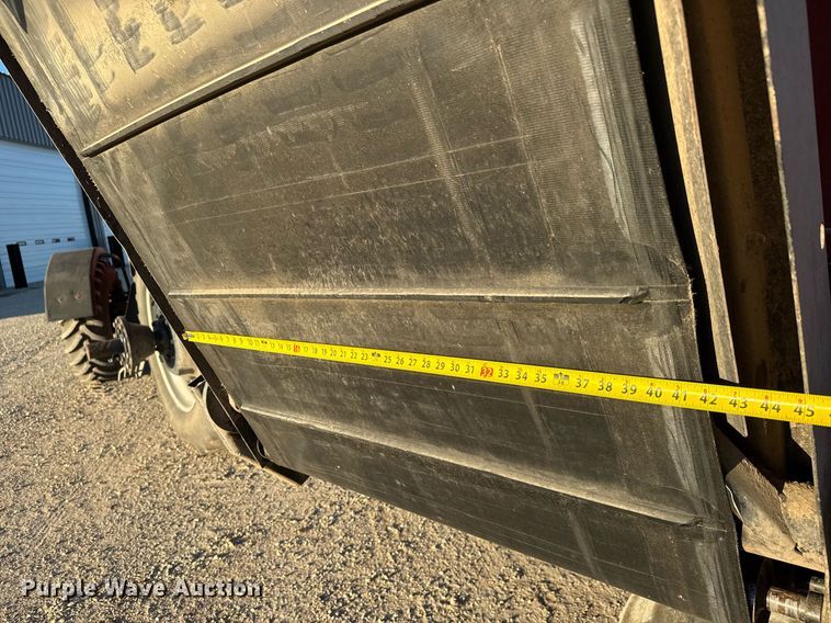 image for item LH9337 Hesston BP25 bale processor