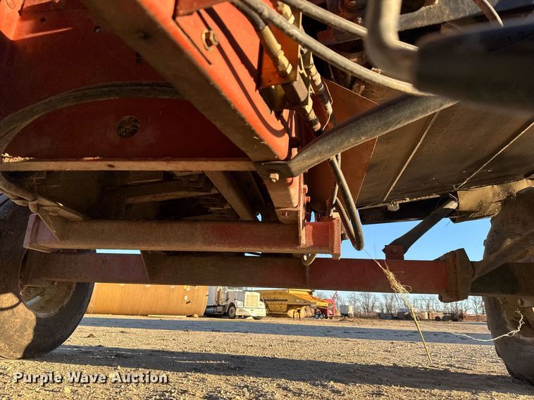 image for item LH9337 Hesston BP25 bale processor