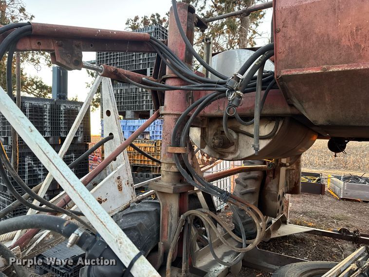 image for item LH9338 Hagie sprayer