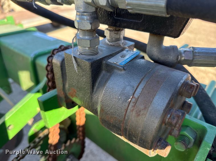 image for item LH9346 John Deere planter