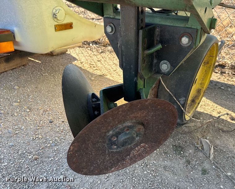 image for item LH9346 John Deere planter