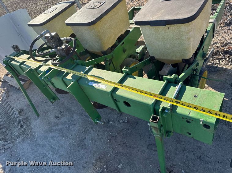 image for item LH9346 John Deere planter