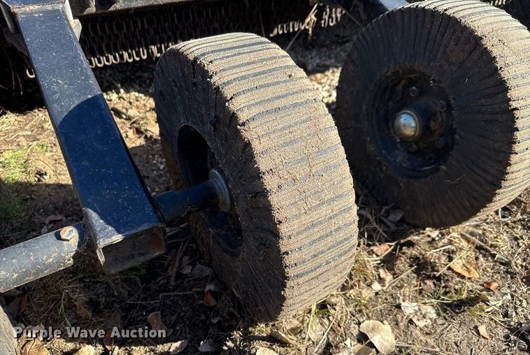 image for item LH9373 Mahindra 3615 Ol' Grizz batwing rotary mower