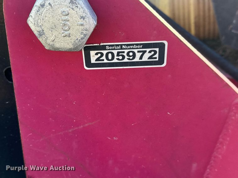 image for item LH9373 Mahindra 3615 Ol' Grizz batwing rotary mower