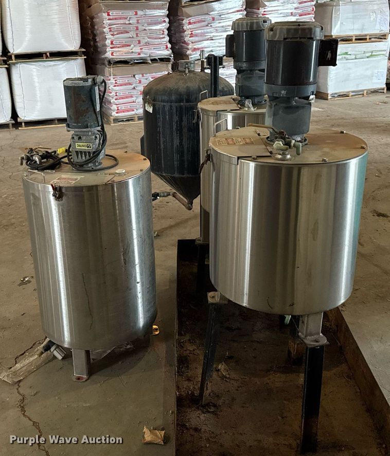 image for item OG9743 USC  seed treatment mix tanks