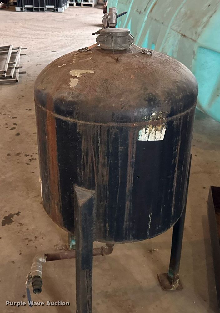 image for item OG9743 USC  seed treatment mix tanks