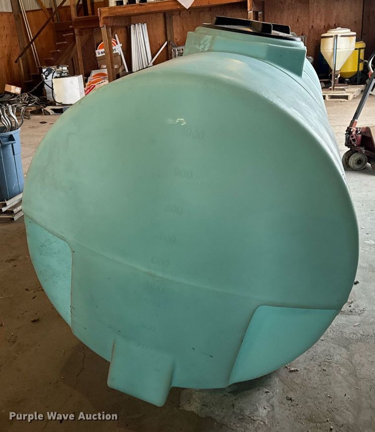 image for item OG9746 Norwesco  poly tank