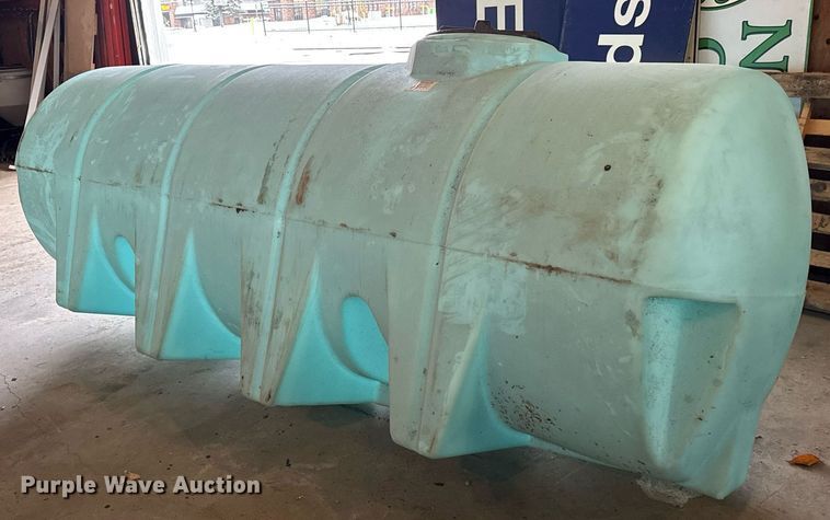 image for item OG9746 Norwesco  poly tank